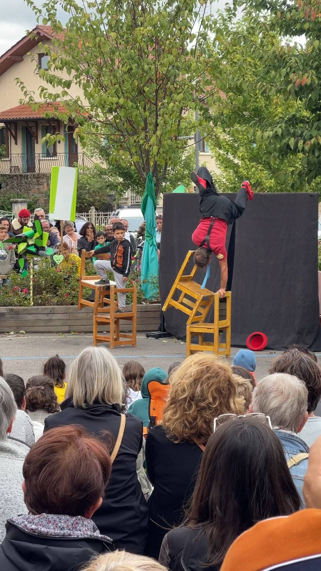 Saint Symphorien Sur Coise M Art In The Street Spectacles Et D Cors